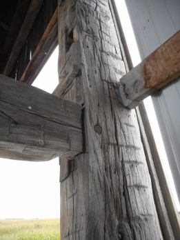 barn-beam-details